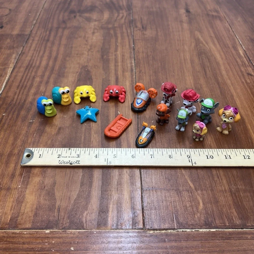 PAW Patrol Mini Figure Accessory Lot Zuma Rocky Marshall Skye Sea Patrol